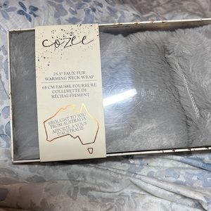 COZEE 25.5” faux fur warming neck wrap from Australia